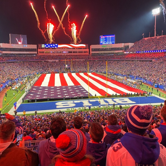 Meet your Posher, Bianca - Picture 1 of 1